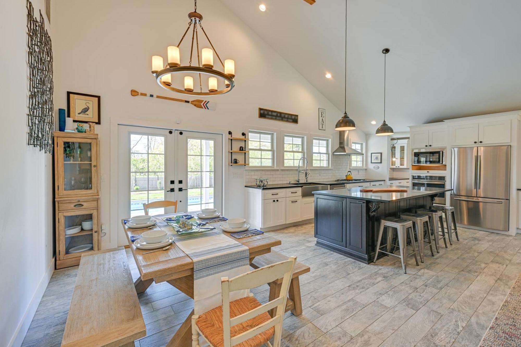 Distinctive Hamptons Home With Pool Near Bay, Ocean خلجان هامبتون المظهر الخارجي الصورة