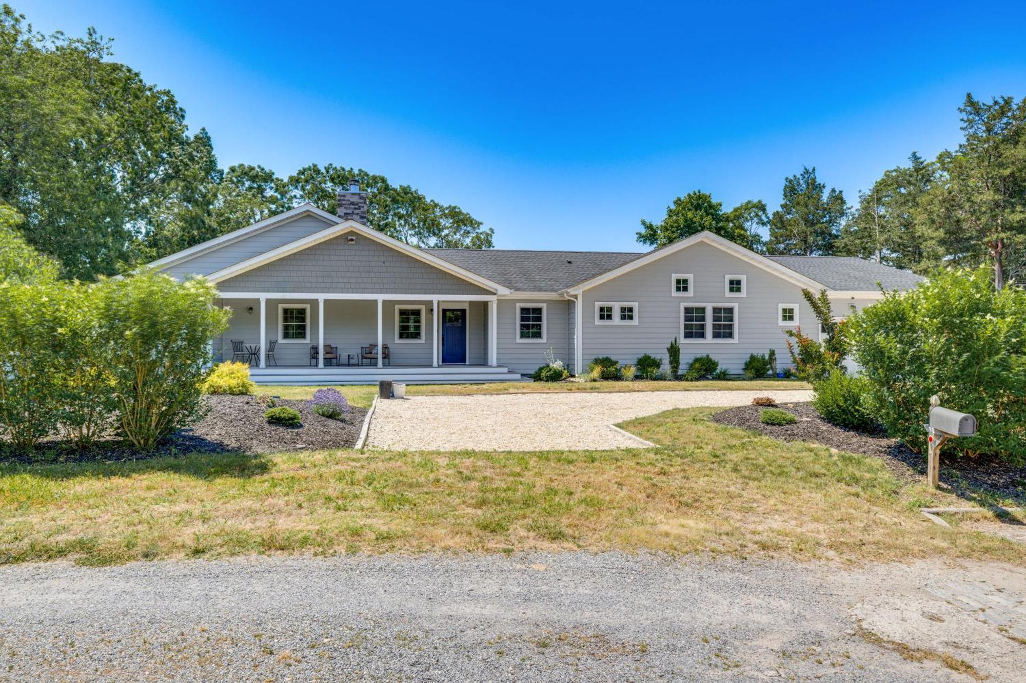 Distinctive Hamptons Home With Pool Near Bay, Ocean خلجان هامبتون المظهر الخارجي الصورة