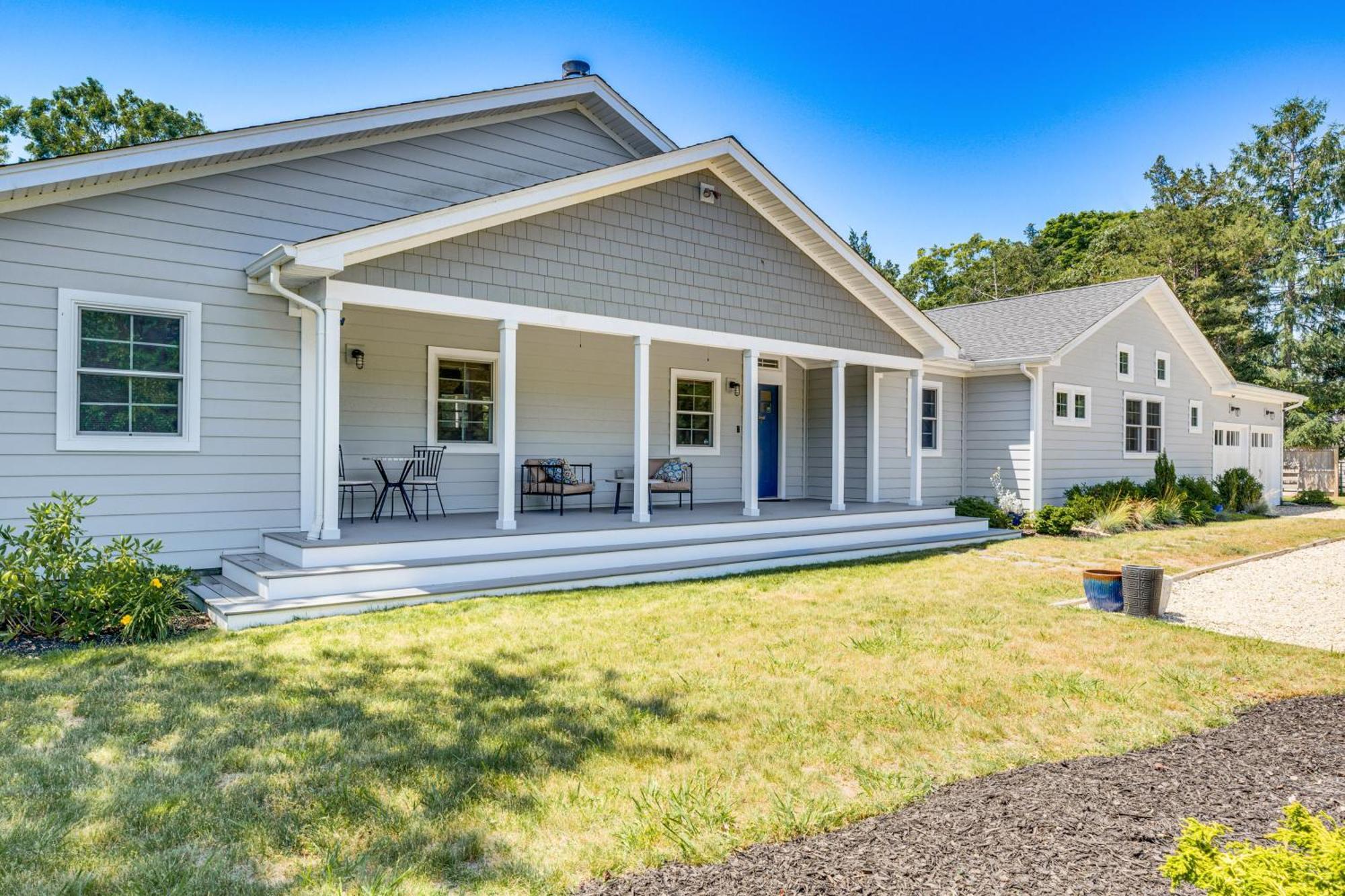 Distinctive Hamptons Home With Pool Near Bay, Ocean خلجان هامبتون المظهر الخارجي الصورة