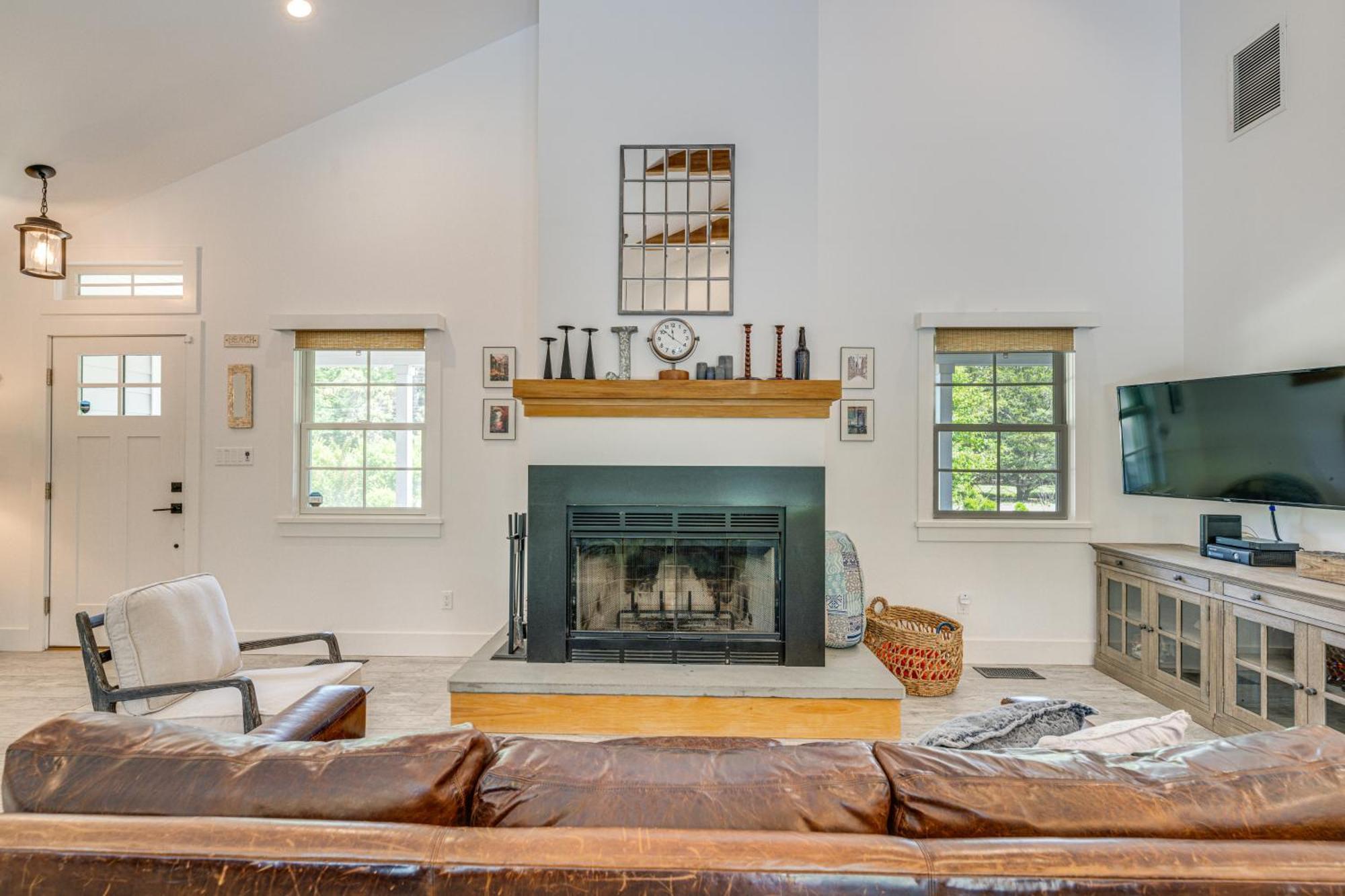 Distinctive Hamptons Home With Pool Near Bay, Ocean خلجان هامبتون المظهر الخارجي الصورة
