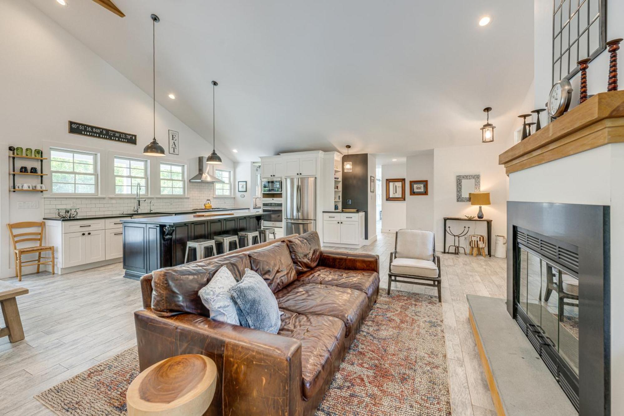 Distinctive Hamptons Home With Pool Near Bay, Ocean خلجان هامبتون المظهر الخارجي الصورة